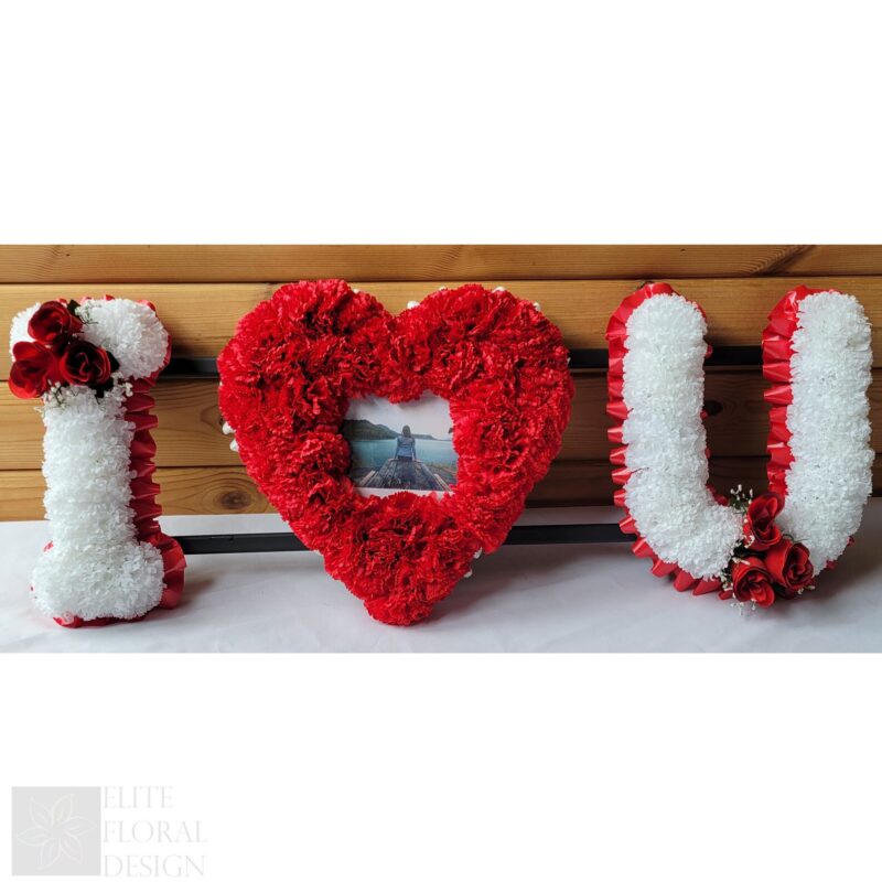 Artificial Silk Funeral 'I Love You' Heart Tribute – Memorial Letter Wreath for MUM, DAD & Loved Ones – Silk Flower Arrangement