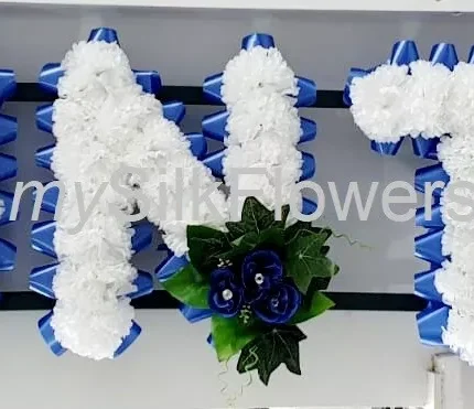 AUNTIE Artificial Silk Funeral Flowers – Custom 6-Letter Name Tribute Wreath (MUM, NAN Options)